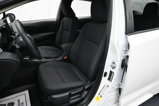 Used 2024 Toyota Corolla LE FWD image 11