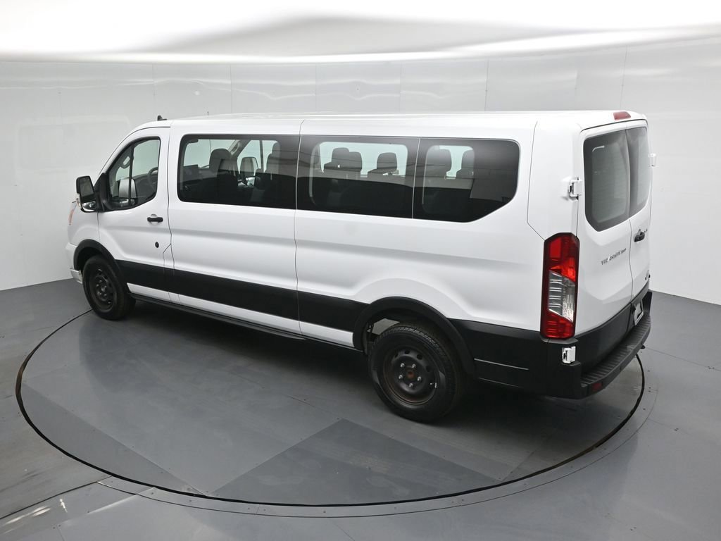 Certified 2022 Ford Transit 350 XLT RWD image 21