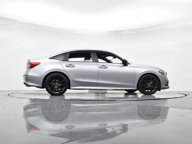 Used 2023 Honda Civic Sport image 32
