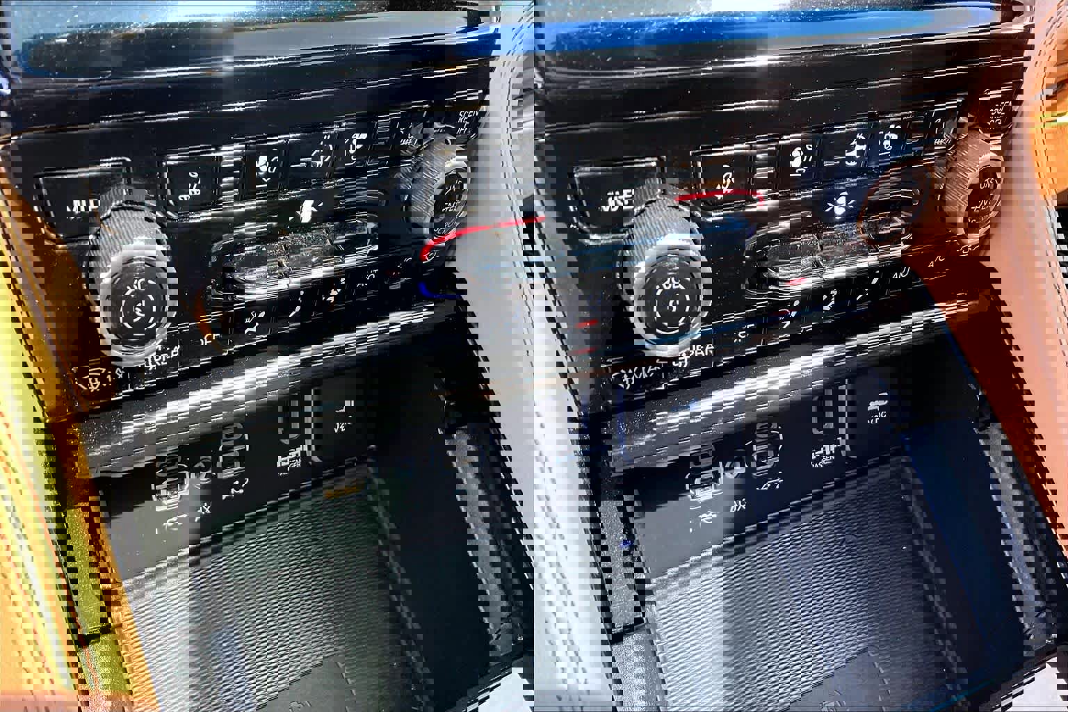 Used 2023 Jeep Grand Cherokee Summit image 36