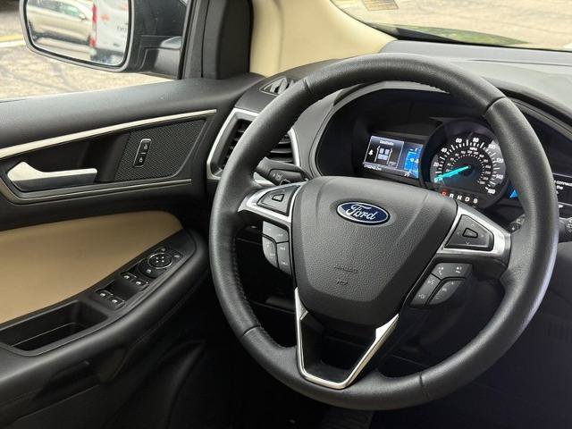 Certified 2024 Ford Edge SEL w/ Convenience Package AWD/4WD image 13