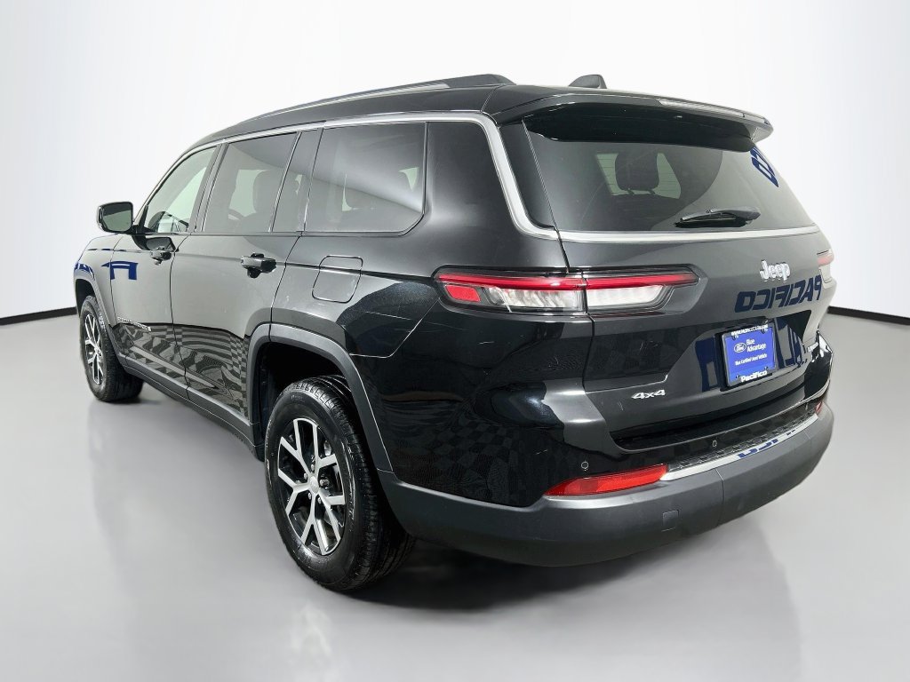 Used 2023 Jeep Grand Cherokee L Limited AWD/4WD image 6