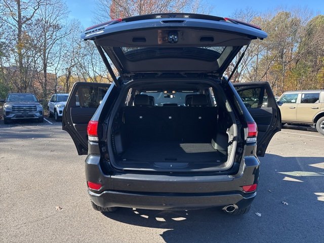 Used 2021 Jeep Grand Cherokee Laredo X image 28