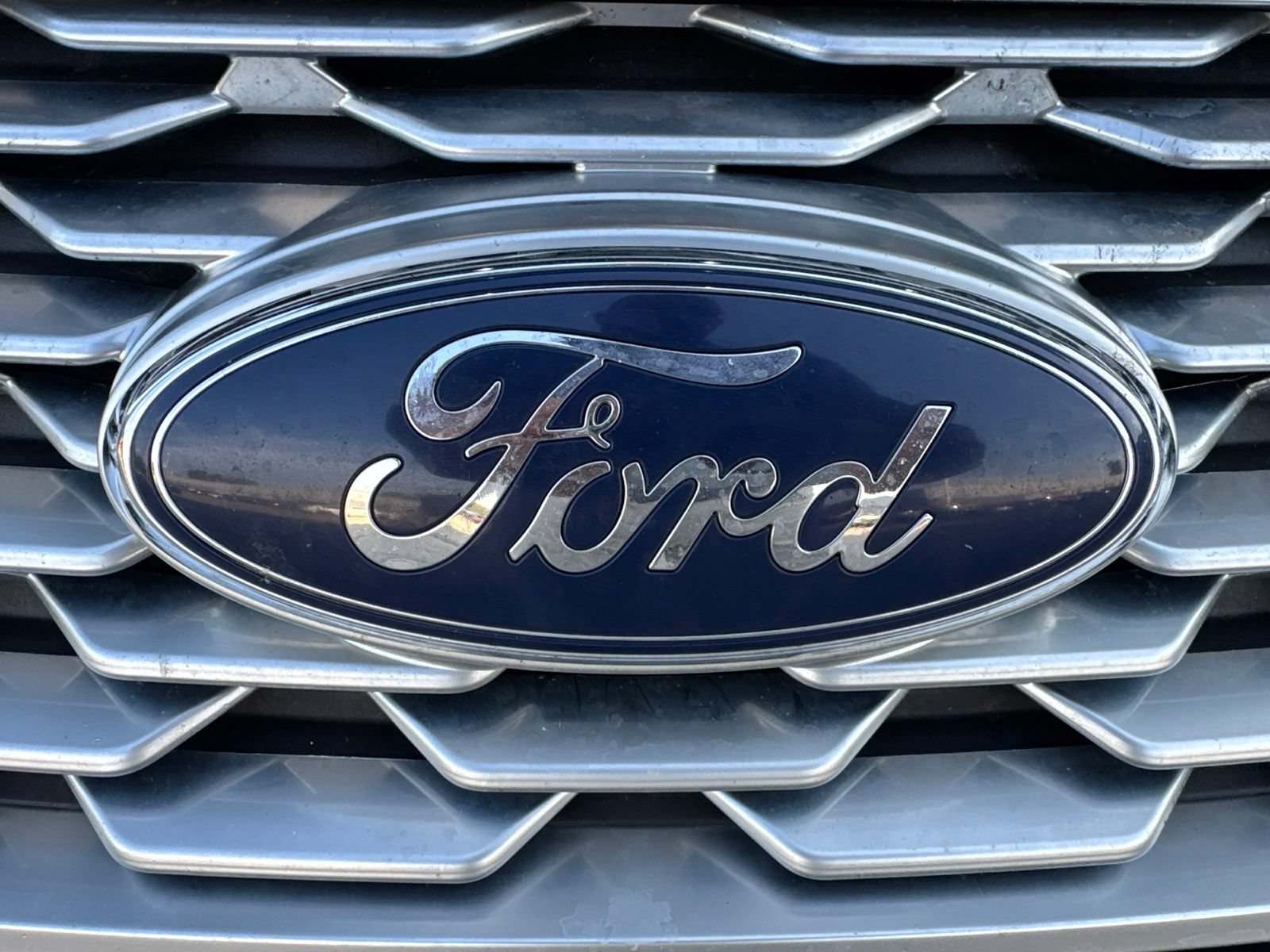 Certified 2018 Ford Explorer Platinum AWD/4WD image 13