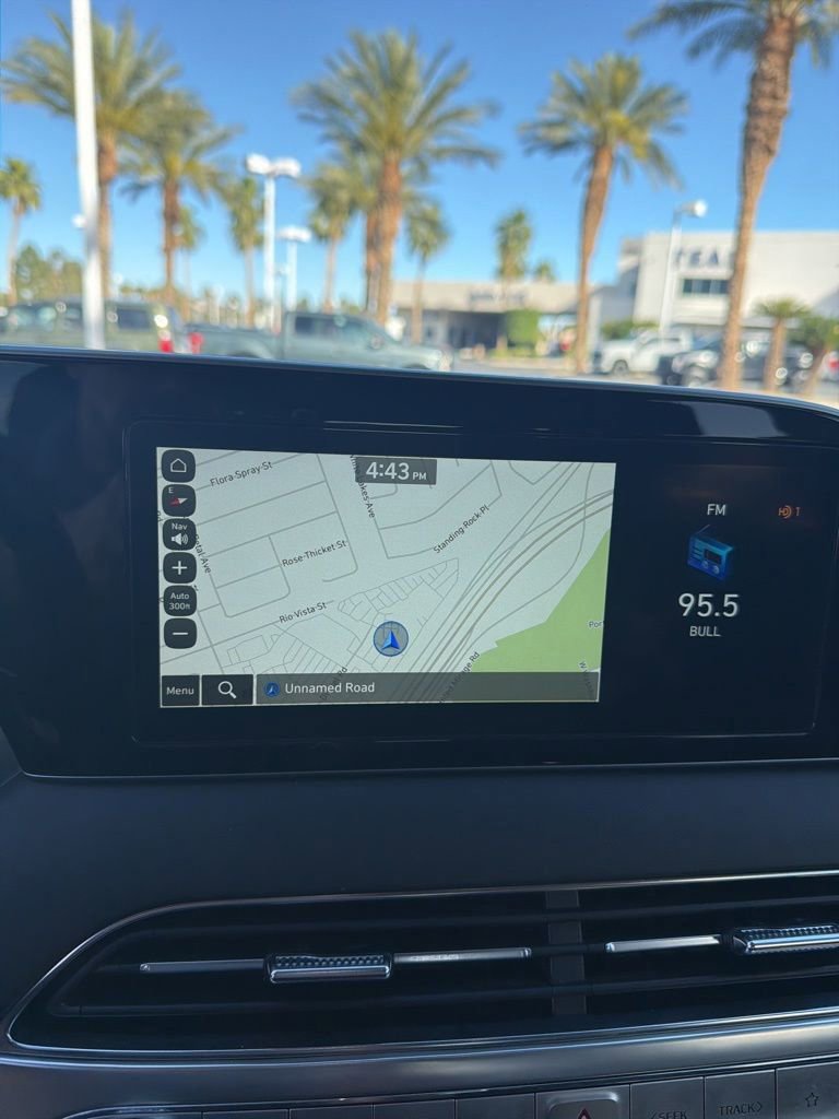 Used 2022 Hyundai Palisade Limited FWD image 4