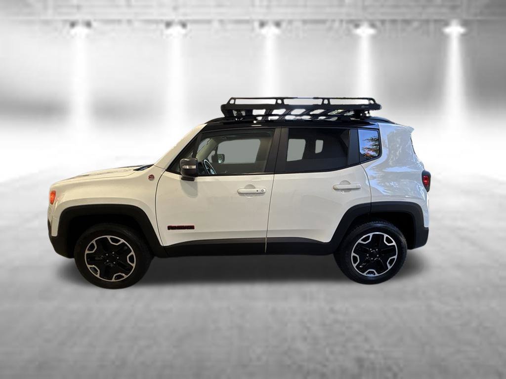 Used 2017 Jeep Renegade Trailhawk AWD/4WD image 8