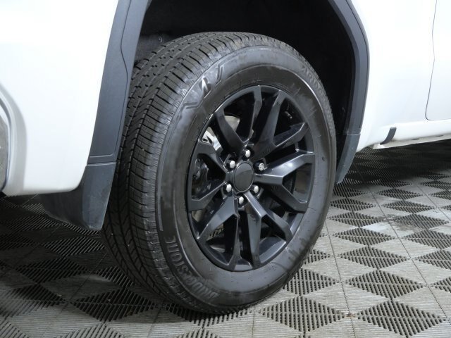 Used 2022 GMC Sierra 1500 SLT w/ SLT Premium Plus Package AWD/4WD image 7