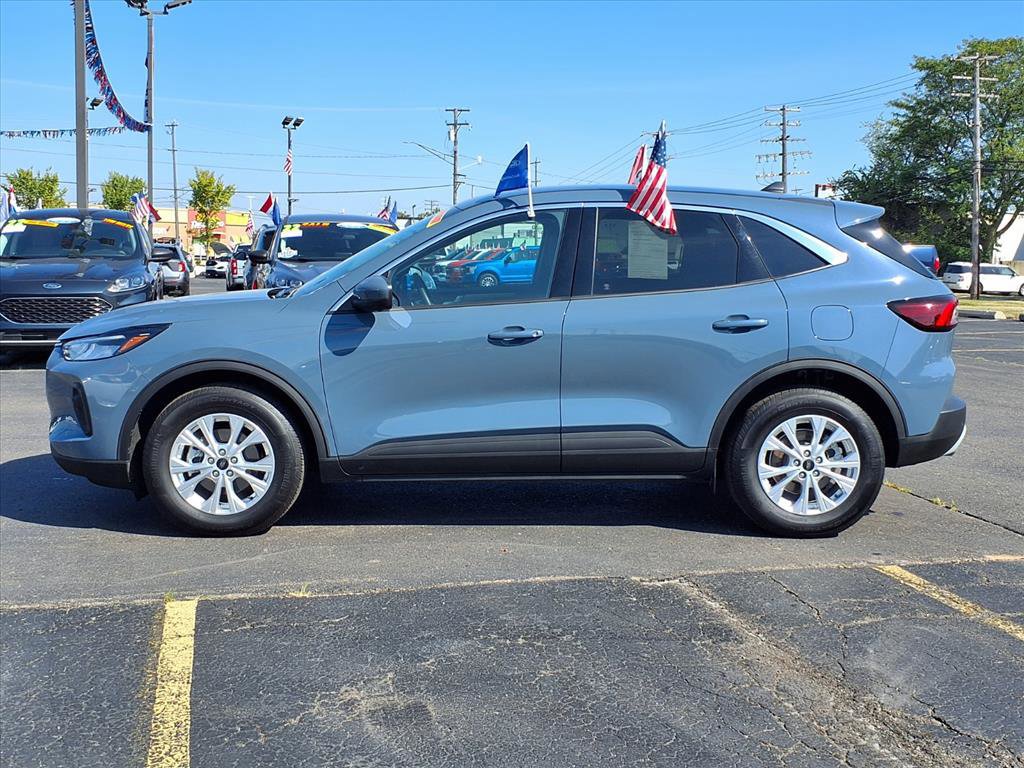 Certified 2023 Ford Escape Active w/ Tech Pack #2 image 2