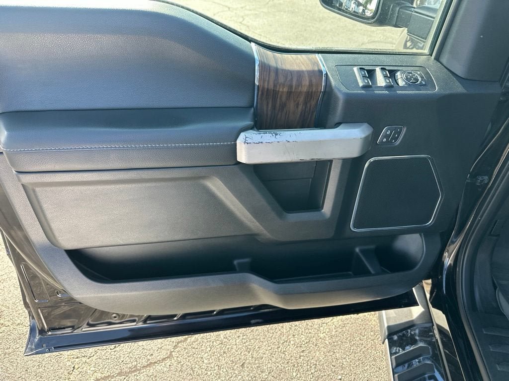 Certified 2019 Ford F150 Lariat w/ Equipment Group 502A Luxury AWD/4WD image 14