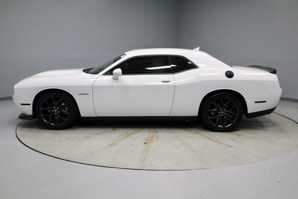 Used 2022 Dodge Challenger R/T w/ Driver Convenience Group image 2