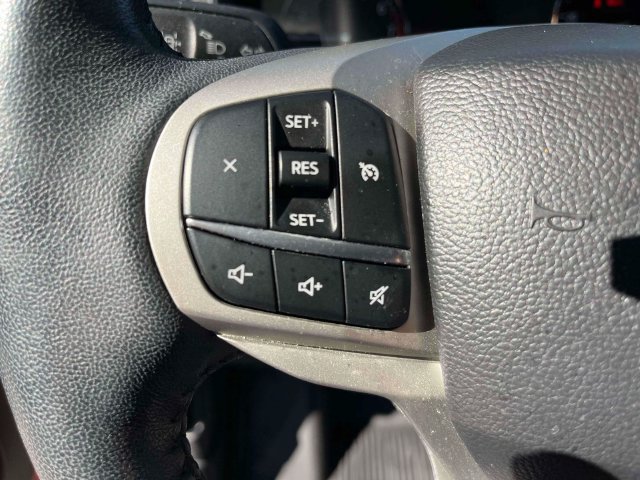 Certified 2023 Ford Explorer XLT w/ Equipment Group 202A AWD/4WD image 34