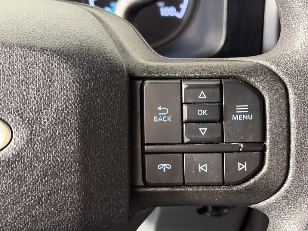 Certified 2025 Ford F250 XL AWD/4WD image 16