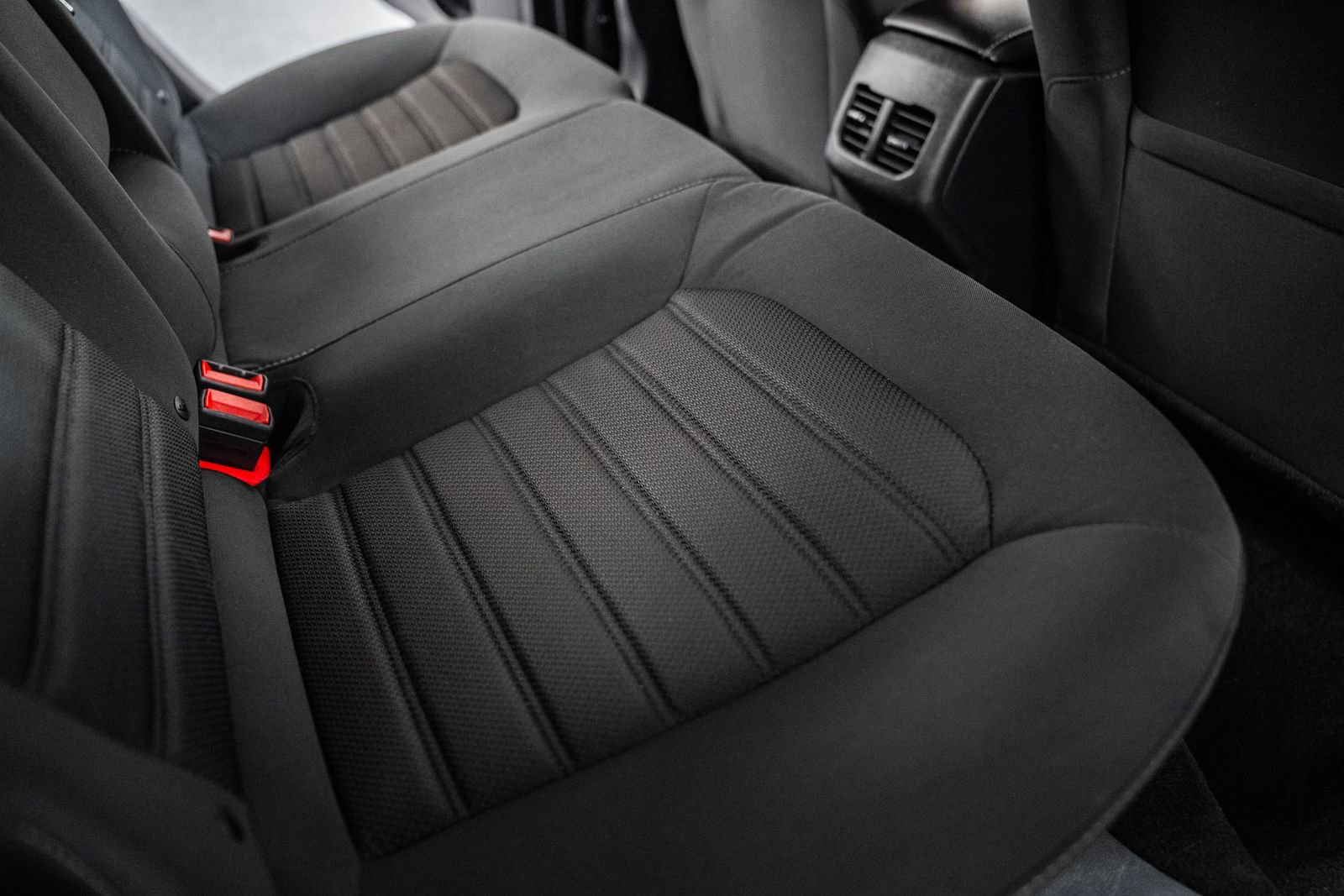 Certified 2020 Ford Fusion SE FWD image 29