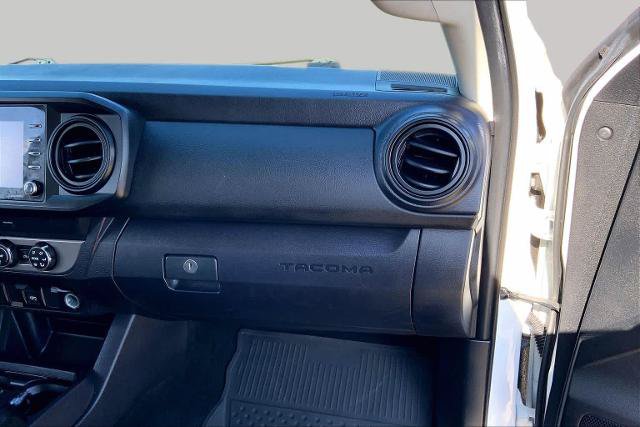 Used 2022 Toyota Tacoma SR w/ SR Convenience Package RWD image 18