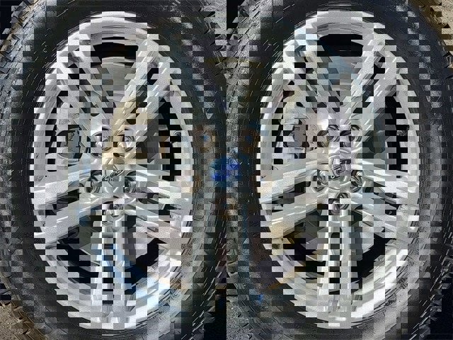 Certified 2022 Ford Explorer XLT w/ Equipment Group 202A image 17