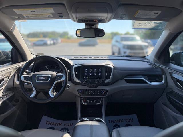 Used 2024 GMC Terrain SLT AWD/4WD image 12
