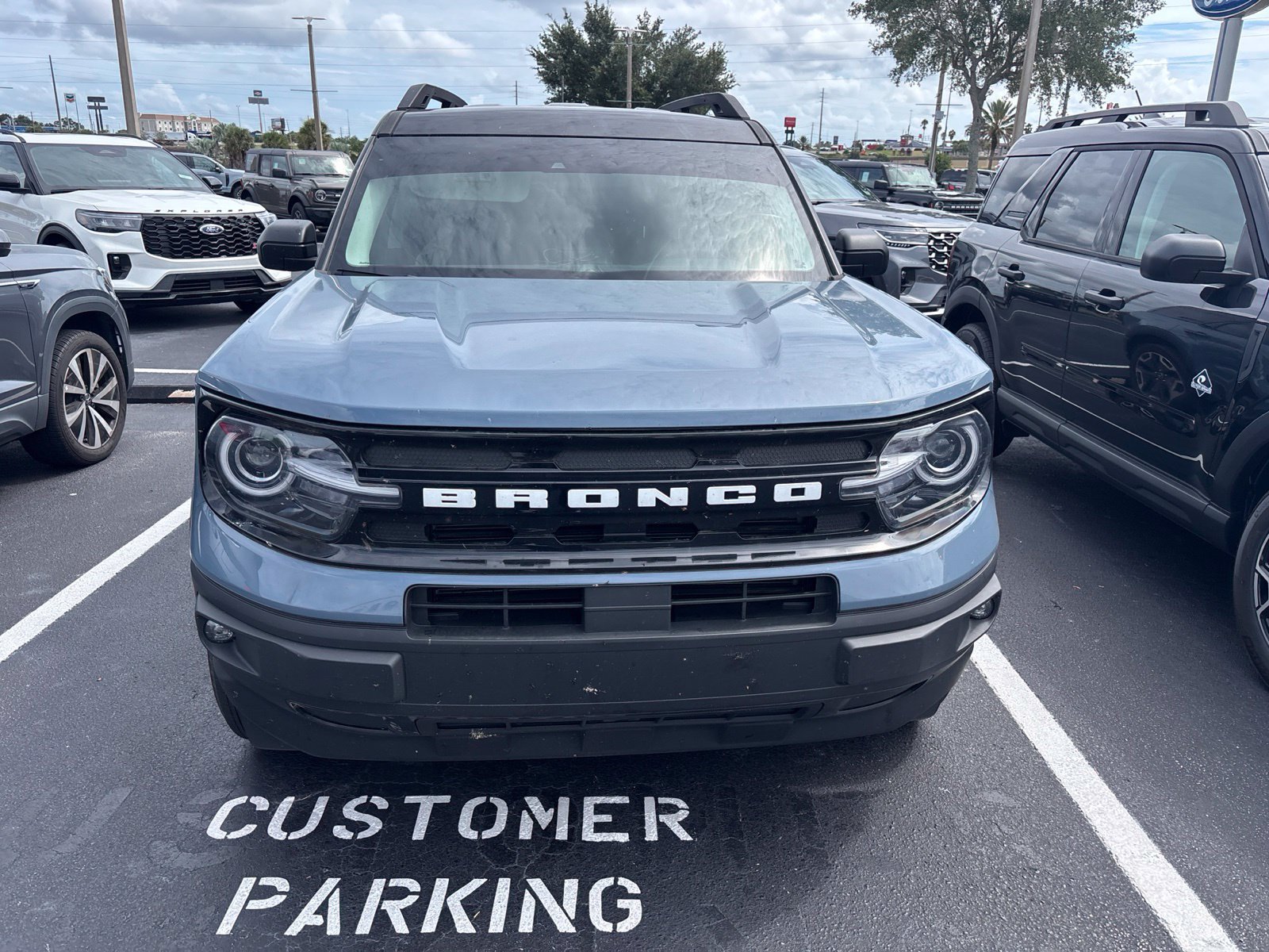 Certified 2024 Ford Bronco Sport Outer Banks w/ Tech Package AWD/4WD image 2