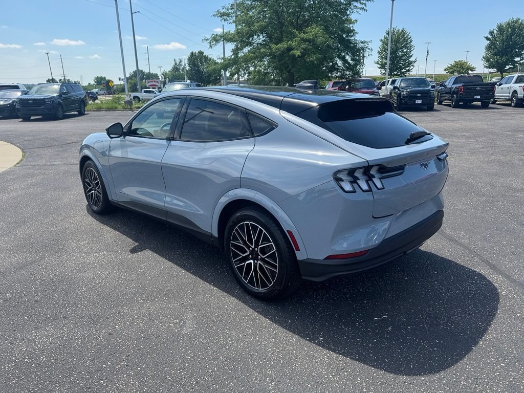 Certified 2025 Ford Mustang Mach-E Premium AWD/4WD image 5