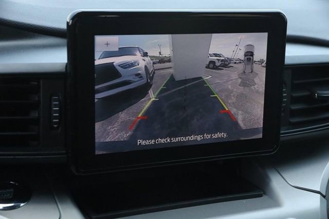 Certified 2022 Ford Explorer XLT w/ Class IV Trailer Tow Package AWD/4WD image 19