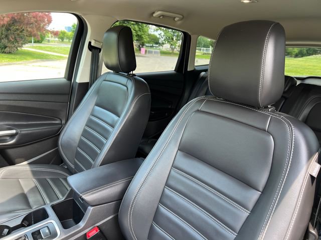 Certified 2019 Ford Escape SEL AWD/4WD image 17