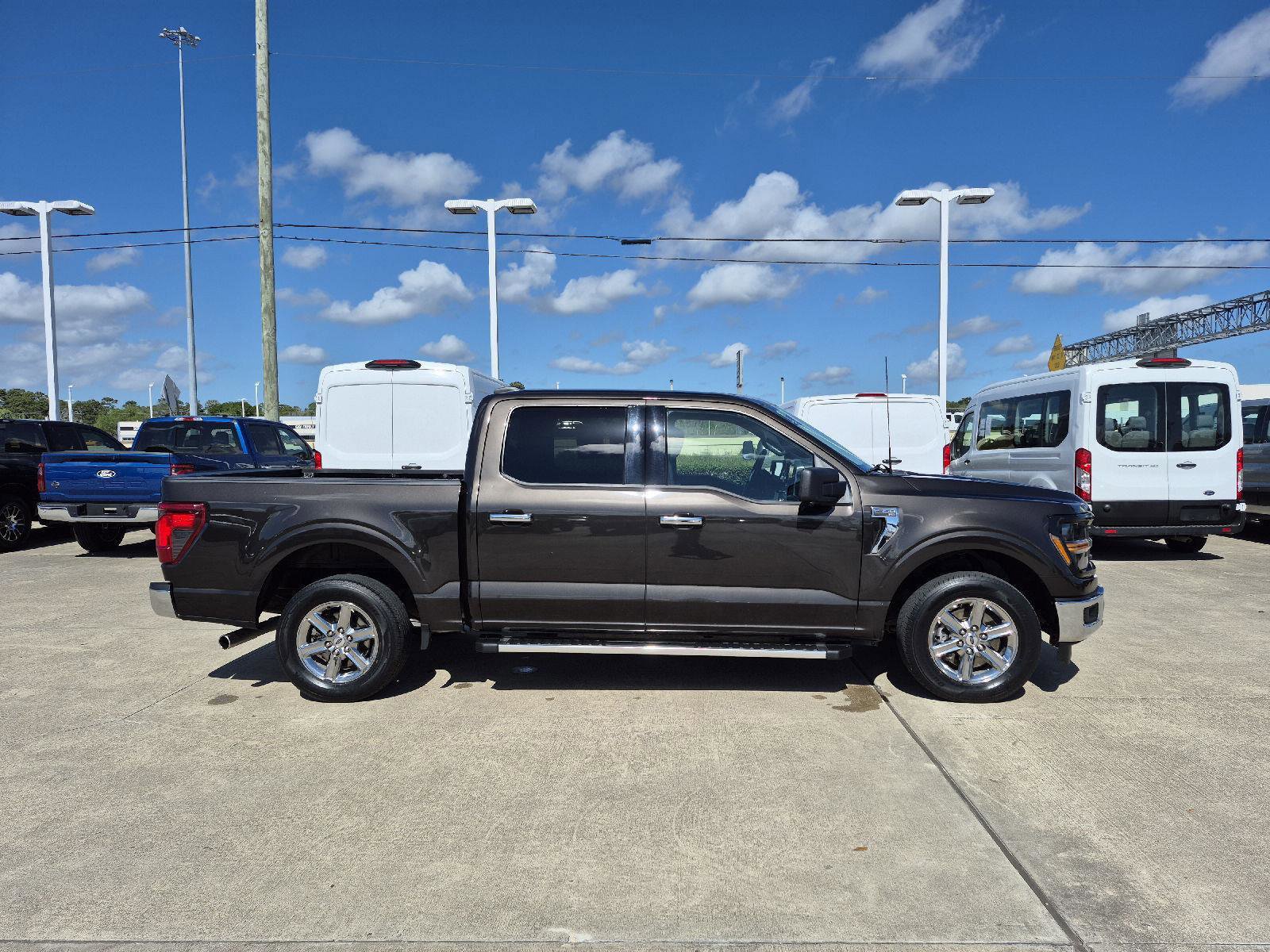Certified 2024 Ford F150 XLT w/ Mobile Office Package image 6
