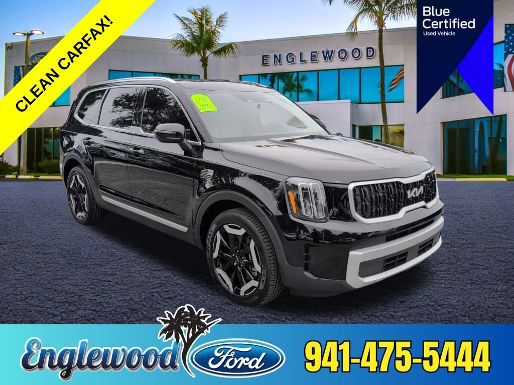 Used 2024 Kia Telluride EX w/ EX Captain's Chair Package