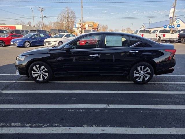 Used 2024 Nissan Altima 2.5 S image 2