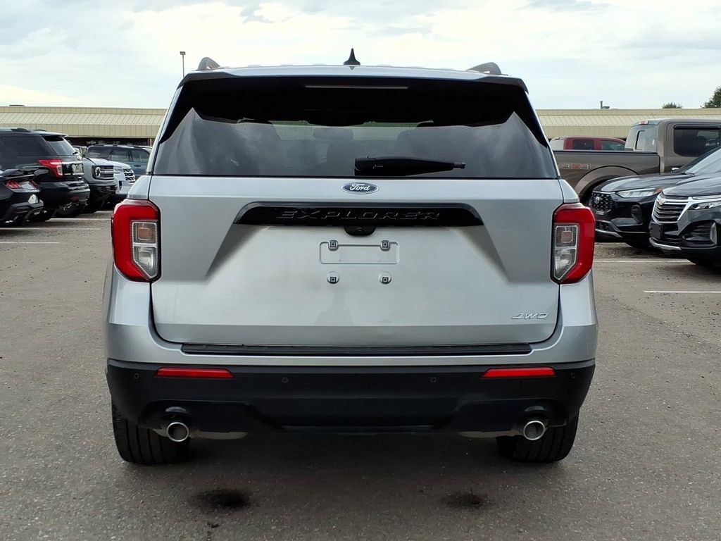 Certified 2023 Ford Explorer ST-Line AWD/4WD image 4