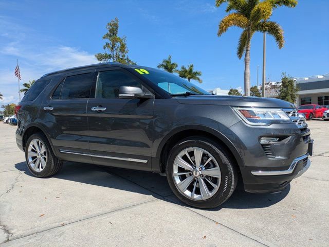 Certified 2019 Ford Explorer Limited w/ Ford Safe & Smart Package image 7