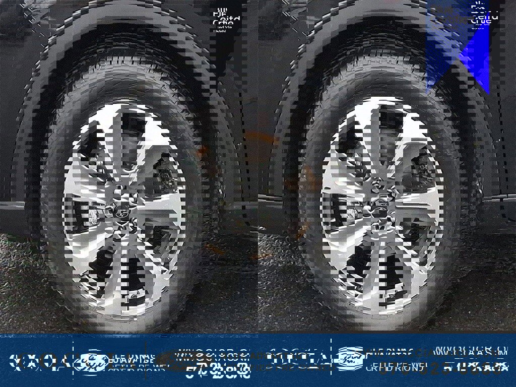 Certified 2023 Ford Escape Platinum w/ Class II Trailer Tow Package image 8