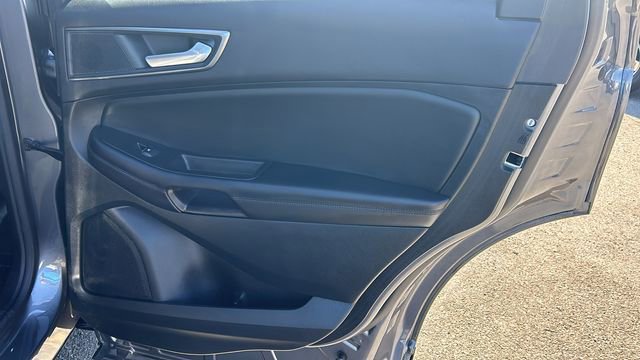 Certified 2022 Ford Edge SE w/ Black Appearance Package image 12