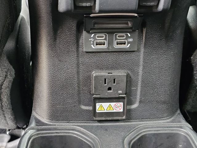 Used 2020 Jeep Wrangler Unlimited Sahara image 16