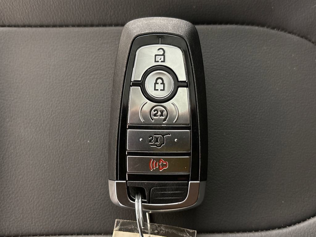 Certified 2025 Ford Expedition Active image 35