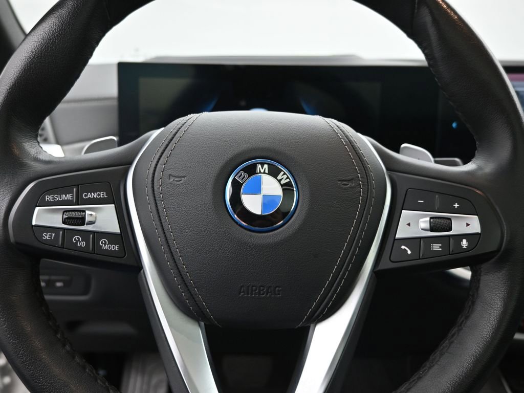 Used 2025 BMW X5 xDrive50e image 12