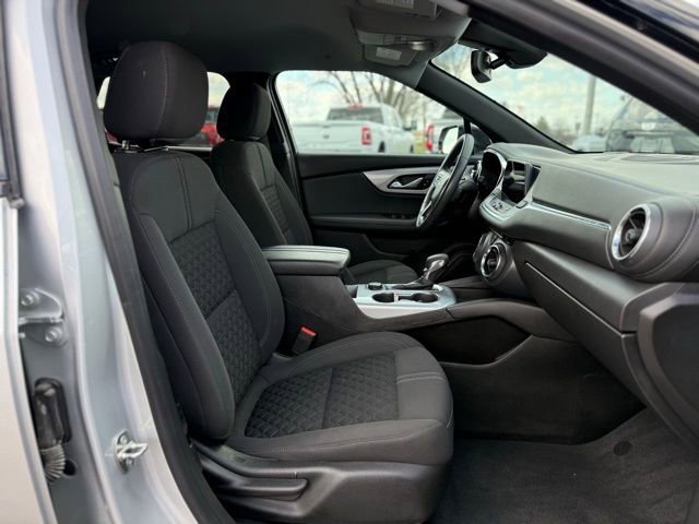 Used 2022 Chevrolet Blazer LT w/ Redline Edition FWD image 17