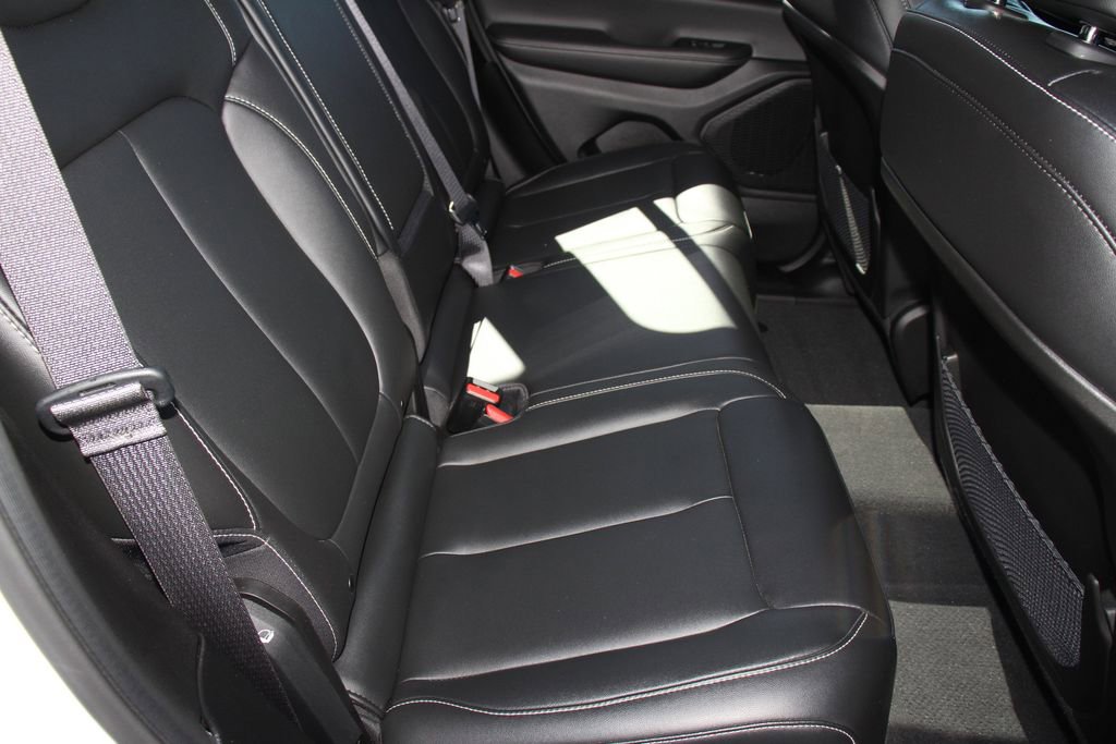 Used 2023 Jeep Grand Cherokee Limited AWD/4WD image 26