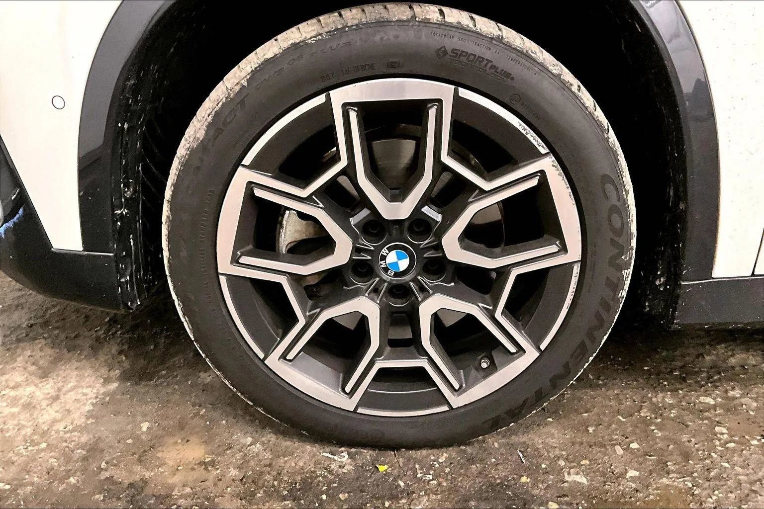 Used 2023 BMW X1 xDrive28i w/ Premium Package image 10