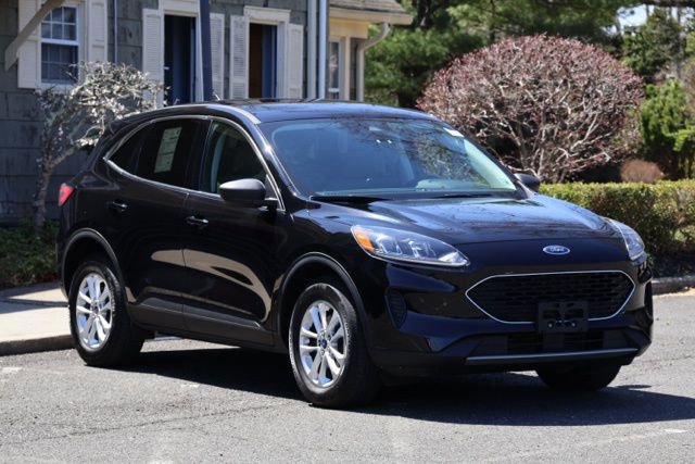 Certified 2022 Ford Escape SE w/ Convenience Package AWD/4WD image 2