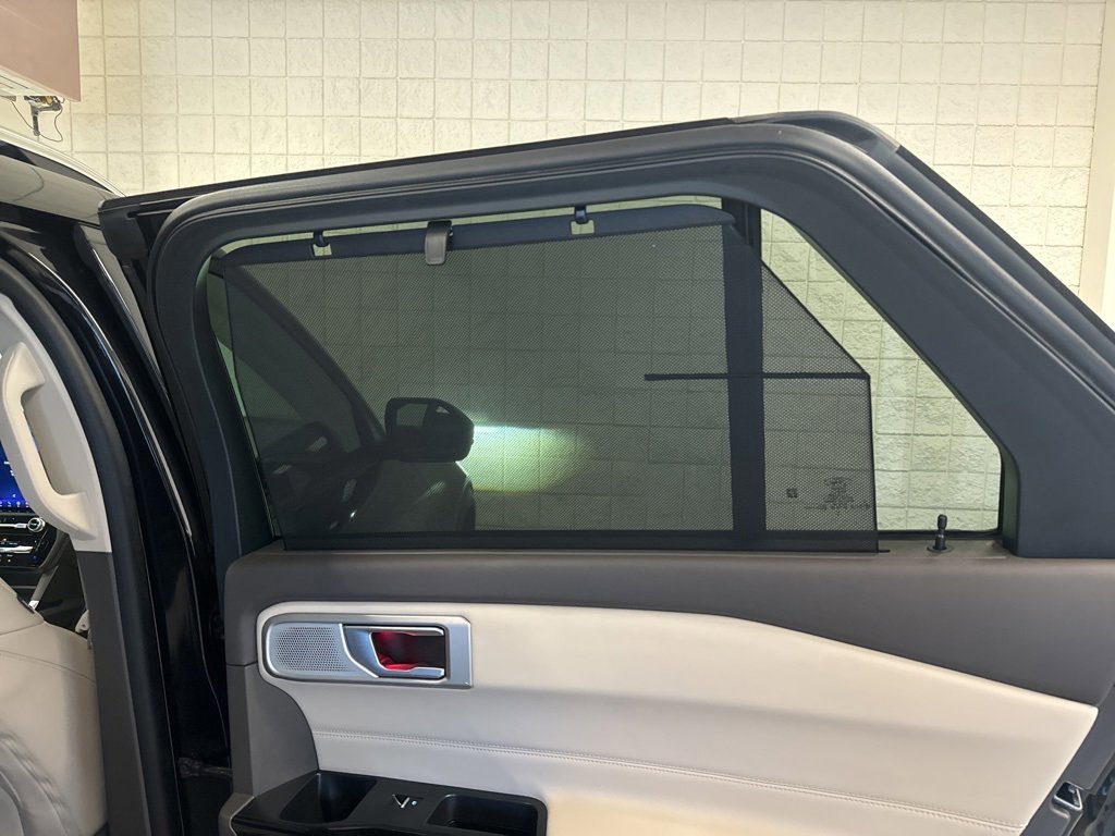 Certified 2024 Ford Explorer Platinum w/ Technology Package image 43