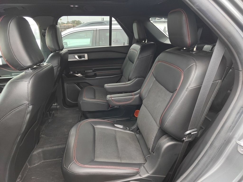 Certified 2022 Ford Explorer ST-Line w/ Class IV Trailer Tow Package AWD/4WD image 19