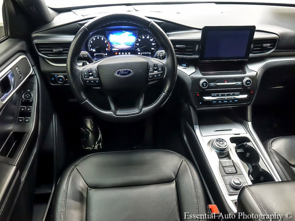 Certified 2020 Ford Explorer XLT w/ Equipment Group 202A AWD/4WD image 14