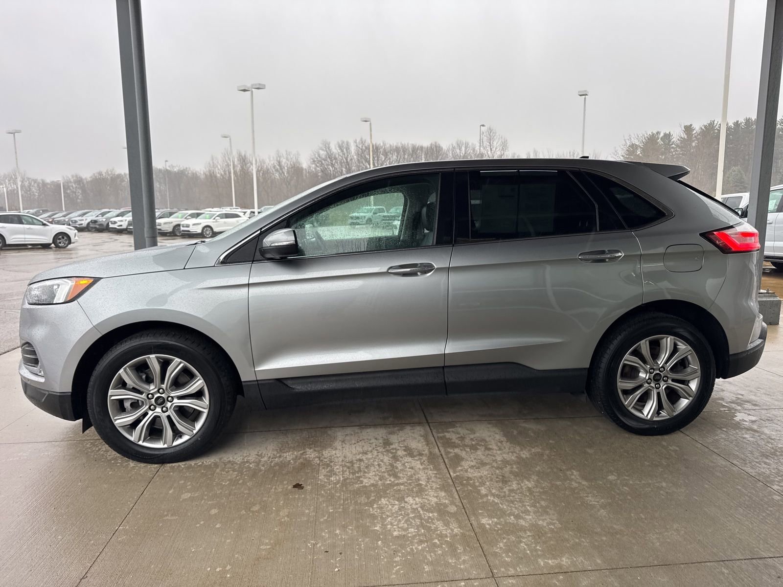 Certified 2024 Ford Edge Titanium image 7