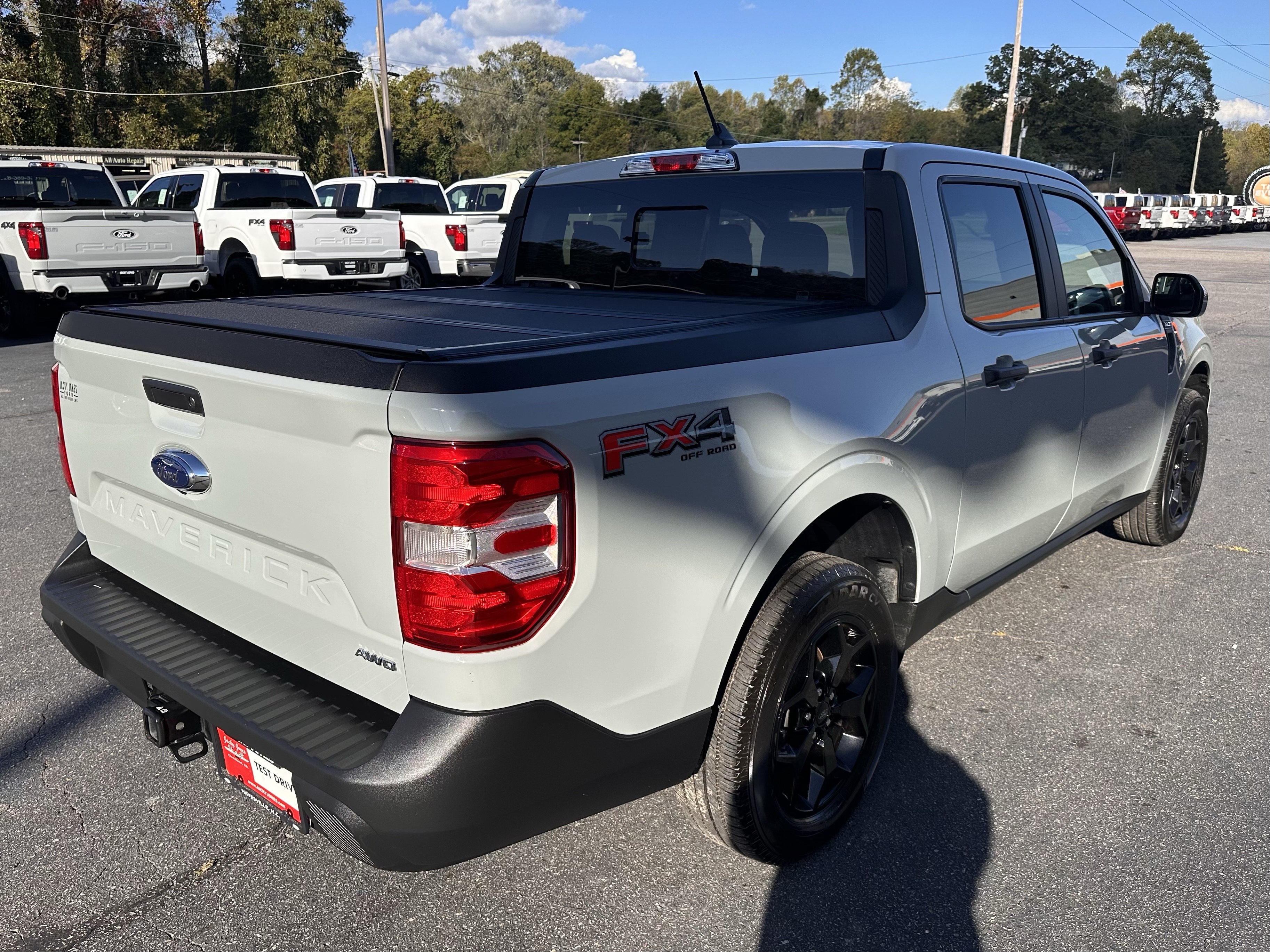 Certified 2022 Ford Maverick XLT w/ Equipment Group 300A Standard AWD/4WD image 6