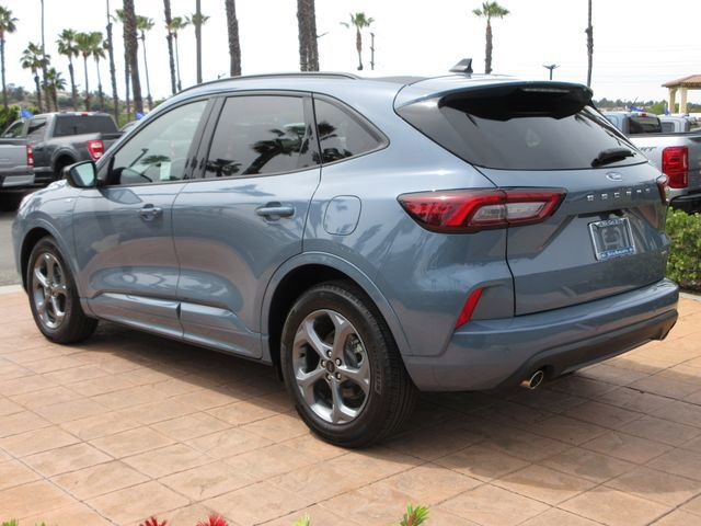 Certified 2023 Ford Escape ST-Line w/ Equipment Group 301A FWD image 5