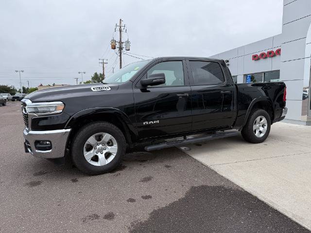 Used 2025 RAM 1500 Big Horn AWD/4WD image 3