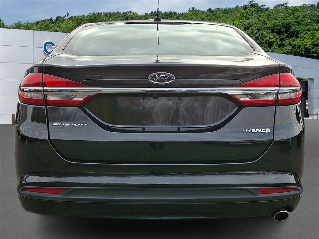 Certified 2018 Ford Fusion S image 3