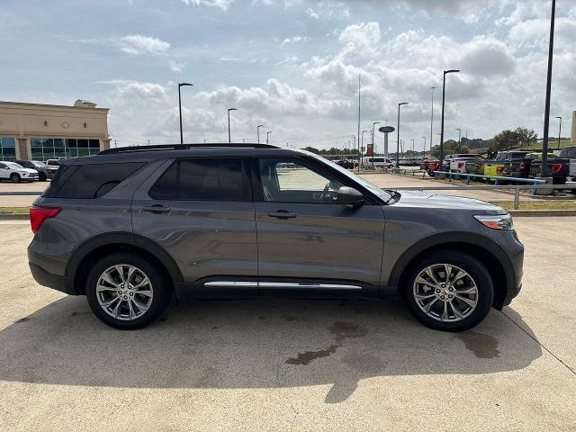 Certified 2023 Ford Explorer XLT w/ Equipment Group 202A RWD image 17