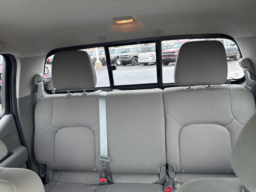 Used 2020 Nissan Frontier SV image 5