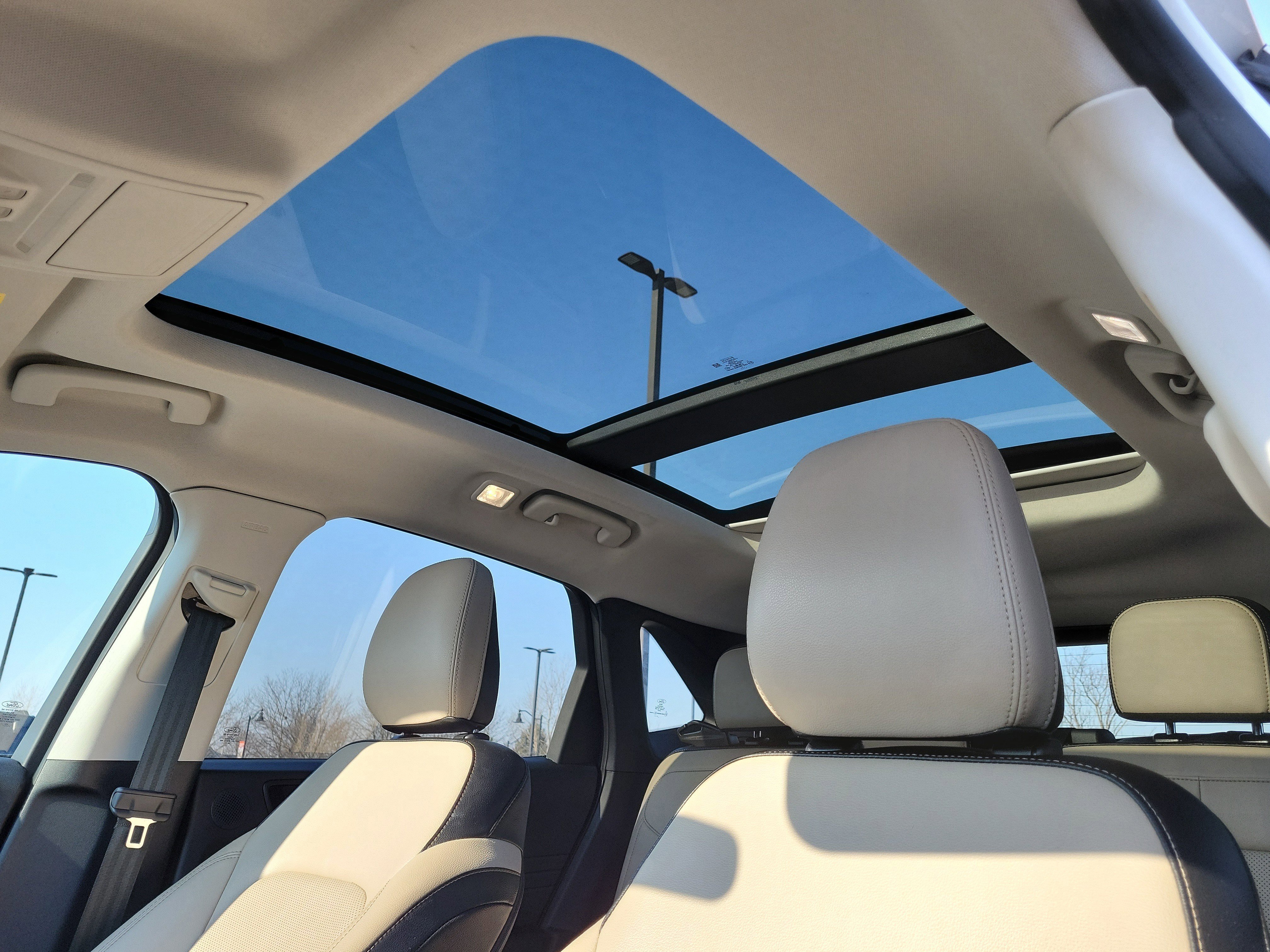 Certified 2022 Ford Escape SEL w/ Technology Package image 19