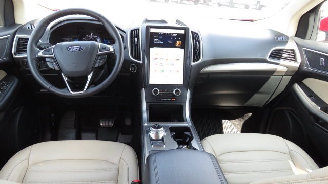 Certified 2022 Ford Edge SEL w/ Convenience Package image 9
